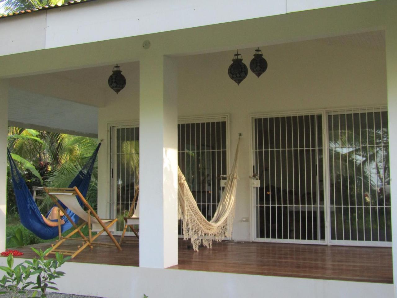 Pineapple House Manzanillo Villa Ngoại thất bức ảnh