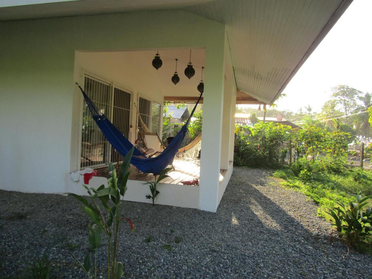 Pineapple House Manzanillo Villa Ngoại thất bức ảnh